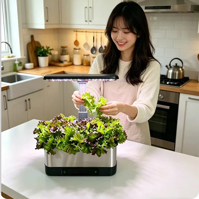 Smart Garden System - LED 재배등과 자동 급수 펌프가 장착된,